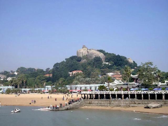 厦门鼓浪屿景点介绍，鼓浪屿旅游景区有哪些（海上花园—鼓浪屿）