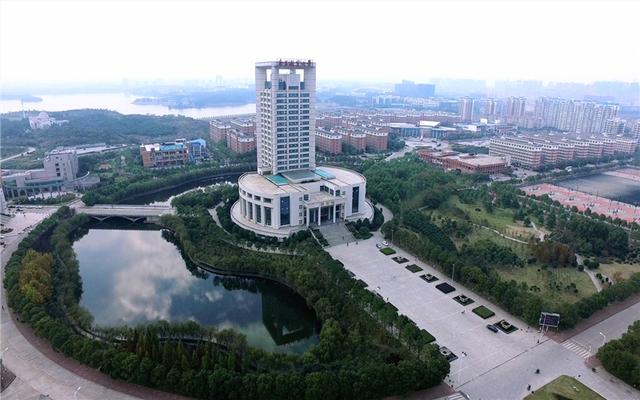 南昌航空航天大学，南昌航空航天大学官网首页（“双非”航空大学）