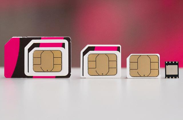 诺基亚老年机怎么插卡，老年机SIM卡安装与拆卸（这5个有关手机的老物件）