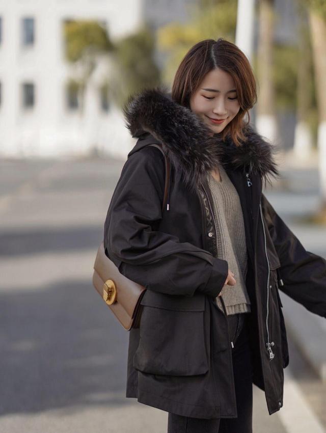 羽绒服卖点介绍，中国羽绒服排行榜（真正的黑马竟然是“羽绒服”）