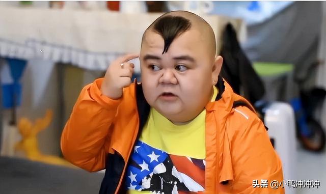 李连红和袖珍人一家，农村“袖珍人”张荣的“绝地”反击