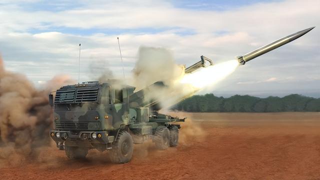 东风100导弹，df100是什么导弹（东风100更是震撼世界）