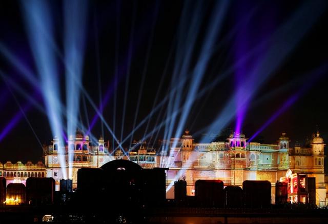 世界上最长的婚纱，看完世界最长（最高花费超60亿人民币）