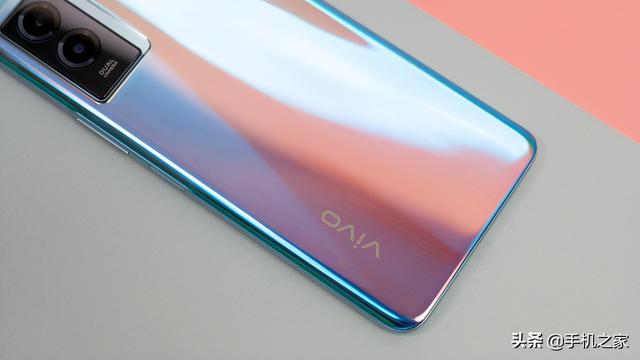 vivo y55a手机怎么设置存储位置，vivo手机怎么截屏（6000mAh大电池与定制大音腔扬声器加持）
