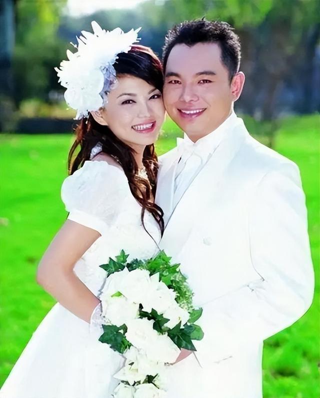 李湘与李厚霖离婚16年：她再婚后又离婚，他为何至今单身？