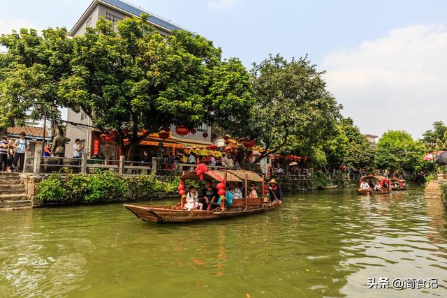 中国顶级小吃之都排名，国内小吃之都十大排行榜（联合国评选的“8大美食之都”）