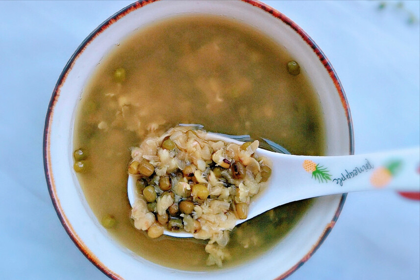 2022年梅雨季节是几月份到几月份结束，2022梅雨季节是几月份到几月份结束（老人讲“梅雨吃三宝）