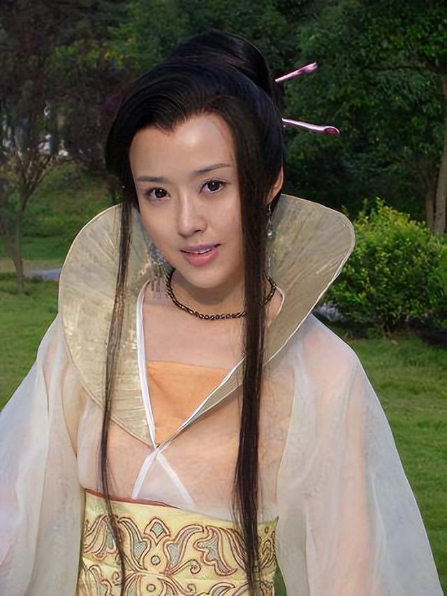 颜丹晨演孕妇，曾饰演《宝莲灯》嫦娥一角