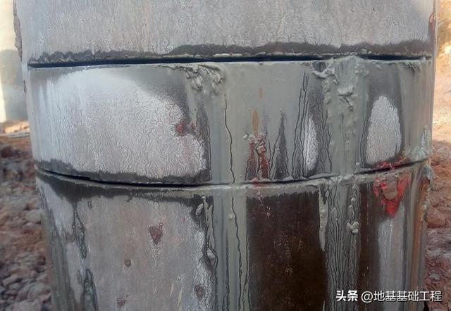 怎么写qc小组简介，提高管桩桩头完整性合格率