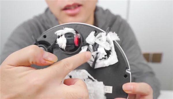 网购扫地机器人，扫地机器人网上购买（男子一口气网购20个26元扫地机器人）