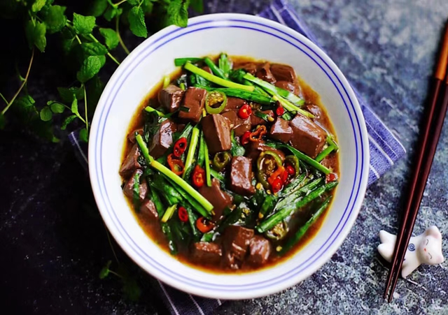 鸡腰子的功效与作用，鸡腰子的功效与作用做法（贵州的5大怪异美食）