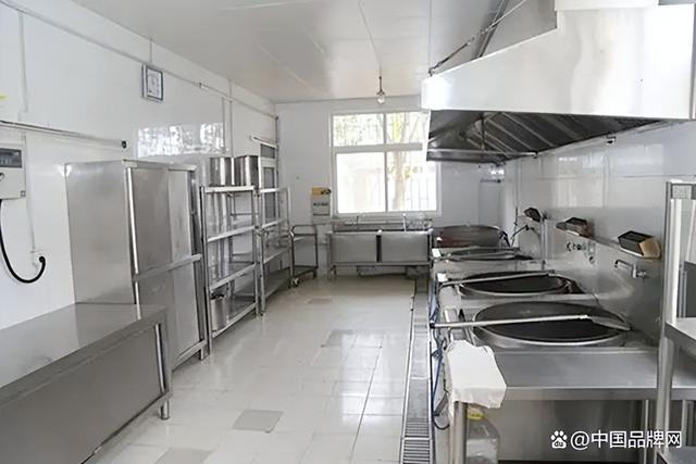 不锈钢锅十大名牌，十大不锈钢厨具品牌（商用厨具排名前十的品牌）