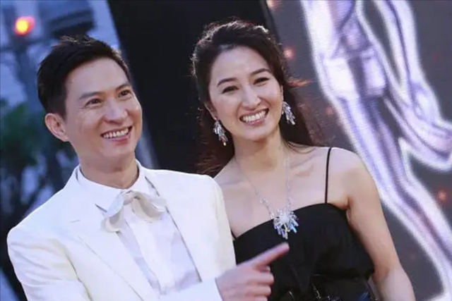 关咏荷弟弟不幸去世，张家辉称已办妥后事，妻子心情平复不愿再提