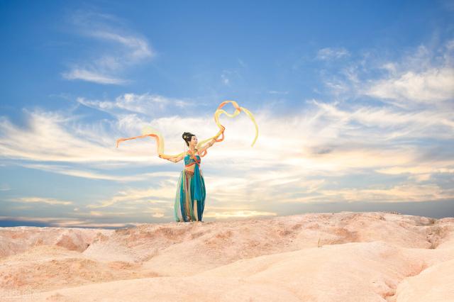 适合唱给自己的歌有哪些，自己适合唱什么歌（这份适合一个人去的旅行清单）