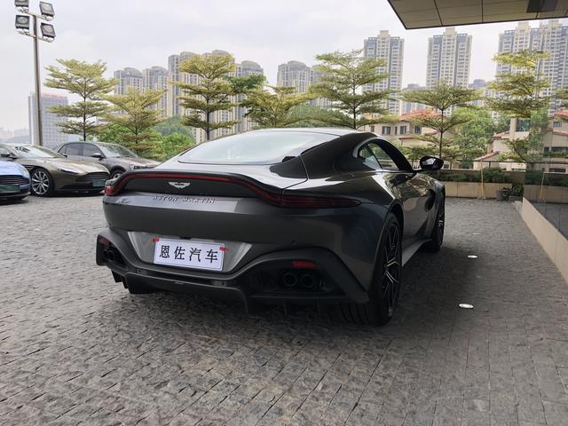 马丁鞋哪个牌子好，告诉你怎么样选购马丁鞋（170多万拿下一台阿斯顿马丁Vantage）