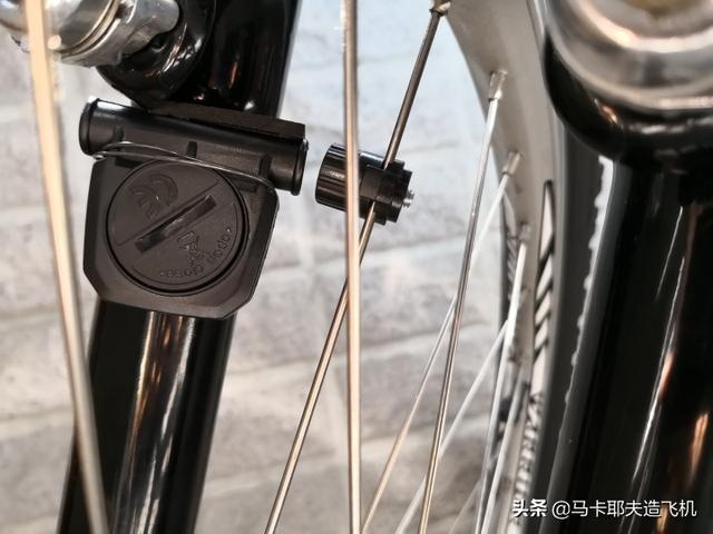 航班号在哪里看，航班号（飞机如何知道自己的速度）