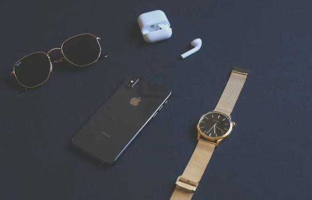 airpods怎么改名字，使用AirPods的一些技巧盘点