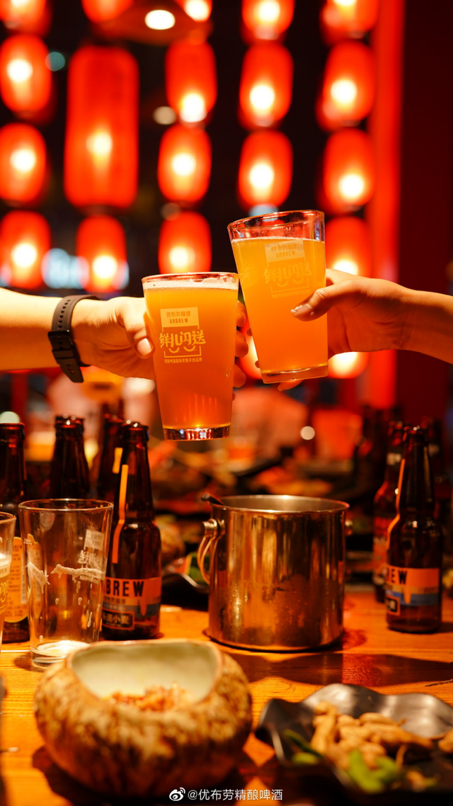 喜力啤酒是哪个国家的，嘉士伯啤酒是哪个国家的品牌（比尔·盖茨62亿收购喜力啤酒）