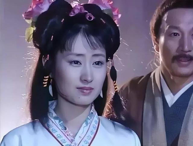 影视演员闫妮个人简历，余男：我们的四十岁不是豆腐渣