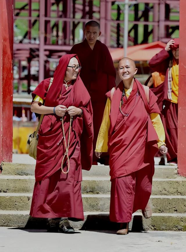 全国最适合女性出家的寺院，女的想出家修行去哪里（2万女尼姑点青灯伴古佛）