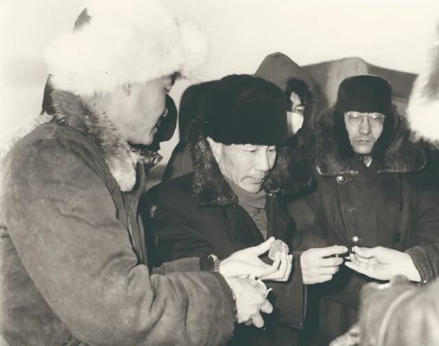 黑龙江历任省委书记，黑龙江省委书记历届省委书记现任（父亲曾说“我不是要做官）