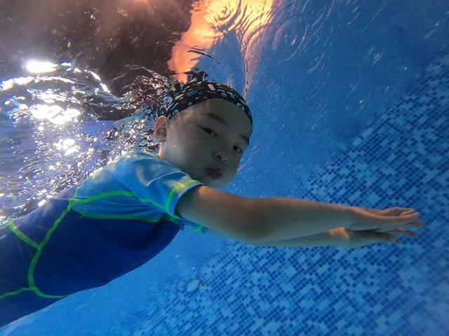 少儿水育早教培训班，<大学城店>成为IBFA国际青少儿体适能