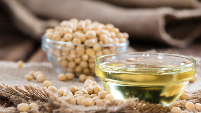 动物奶油和植物奶油哪个好，植物奶油和动物奶油的区别（买蛋糕时植物奶油、动物奶油哪种更好）