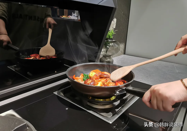 集成墙饰多少钱一平方，2022集成墙面全屋整装多少钱一平米（设计师强烈推荐的集成灶）