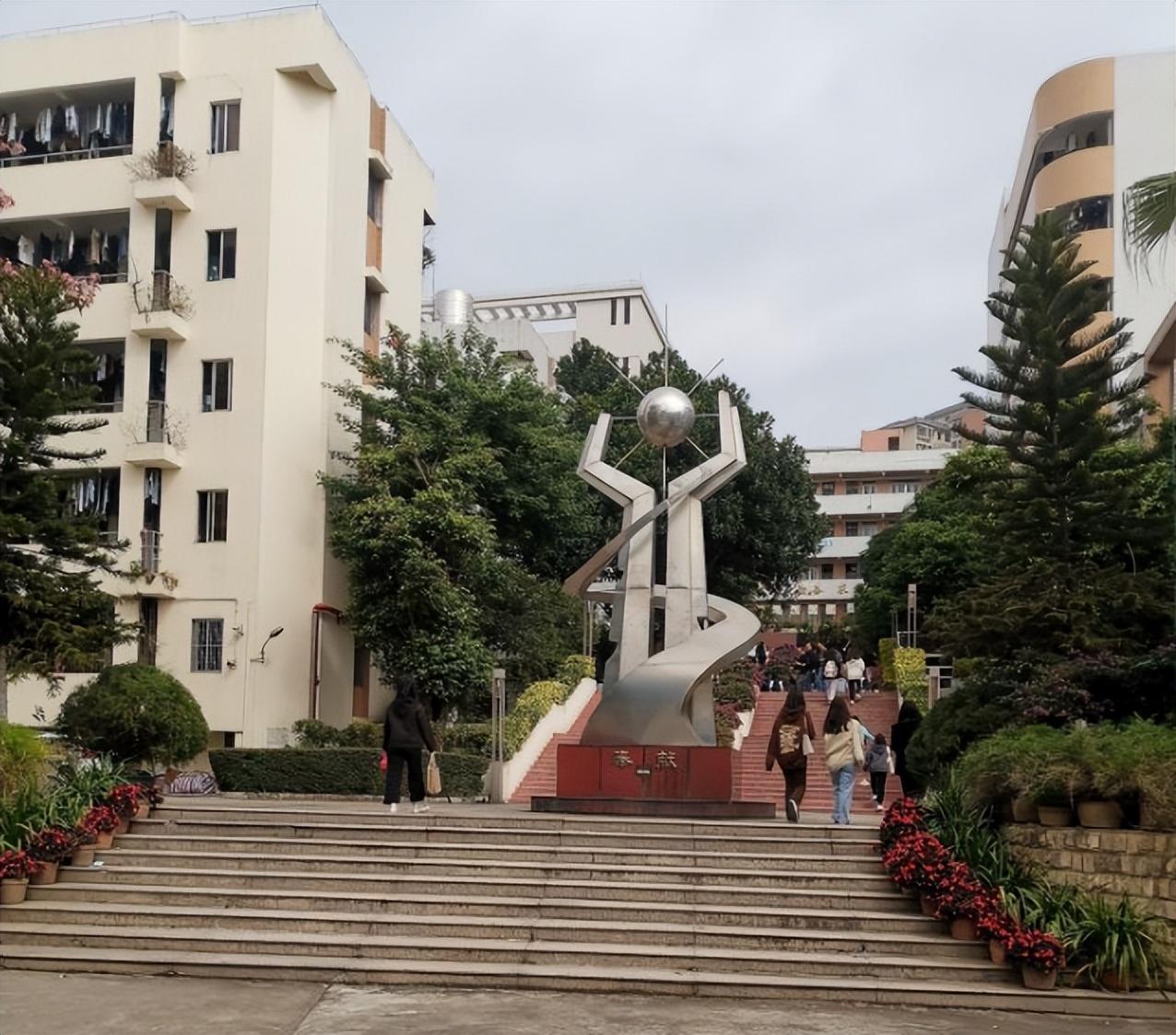 广东江门艺华旅游职业学院（高质量3）