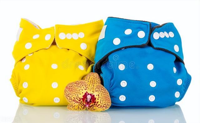 婴儿尿布怎么用，新生儿尿布怎么用（但用尿布的效果更舒适）