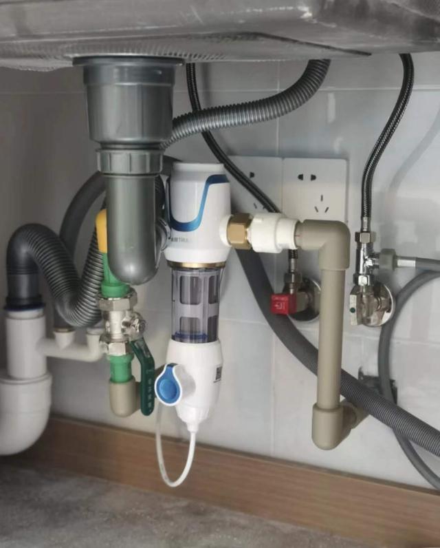 厨房吊顶一般多高，厨房吊顶多少的高度（厨房一定照顾到“10个细节”）