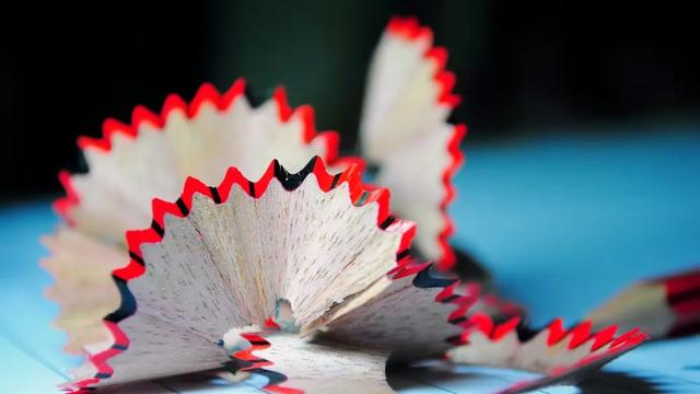 微信个人心情短句，微信个人心情短句子（微信一段很潮很走心的心情说说）