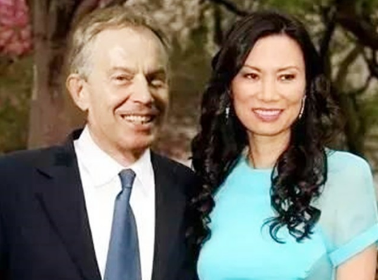 邓文迪简介，邓文迪简介个人资料邓文迪的七个男人都是谁（嫁百亿豪门却与首相暧昧）