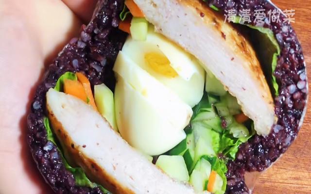 黑米饭的做法，特色米饭做法大全（89岁外婆四季常这样吃黑米）