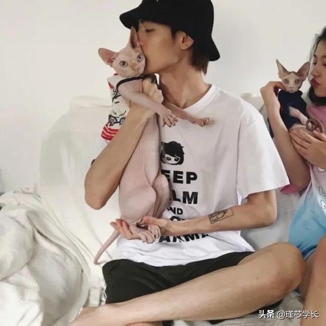 情侣头像刺激一点的，紧张刺激の三人情头no.微信（你们确定不点进来看看吗）