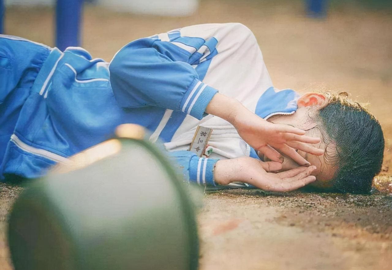 孩子在学校被同学欺负（小学生校内多次被同学欺负）