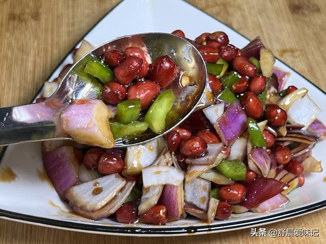 老醋花生米的做法，糖醋花生米怎么做（老醋花生米这样做）