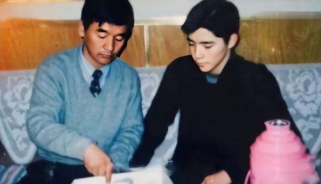 阿云嘎个人资料，阿云嘎个人资料简介（阿云嘎就是真正的草原父亲伊德尔）