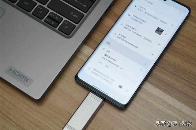 手机u盘怎么用，kingston手机u盘怎么用（披着SSD外衣的优盘）