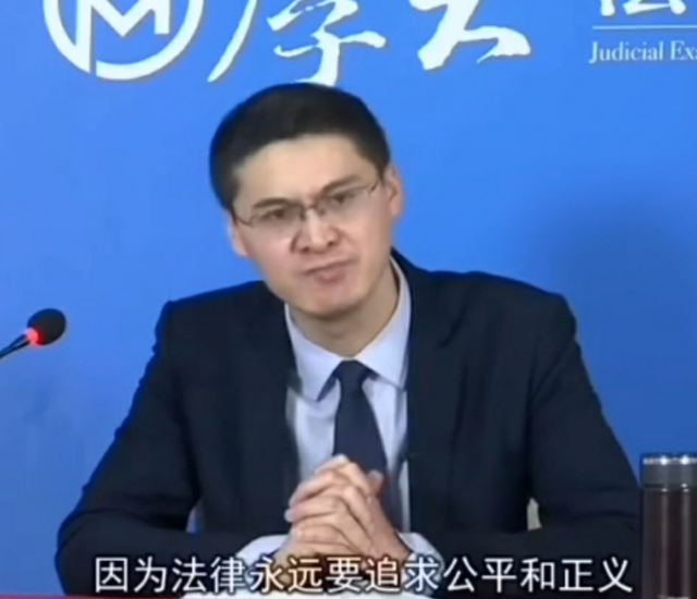 谨慎约束自己，得名得利是一种附随性的东西