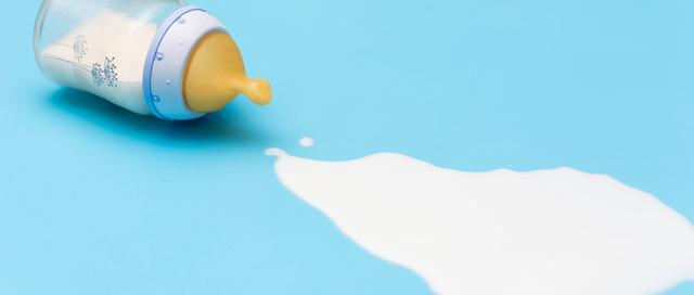 如何给新生儿正确吃奶，怎么教新生儿吃奶（“新手妈妈”母乳喂养攻略奉上）
