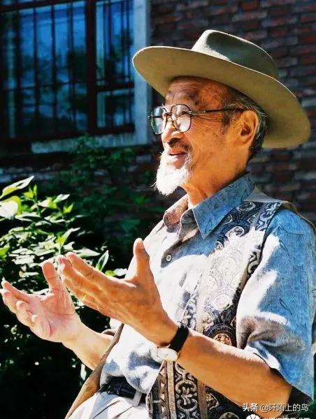 王洛宾生平简介，王洛宾生平简介黑木耳炒红萝卜的功效（晚年享受副师级待遇）