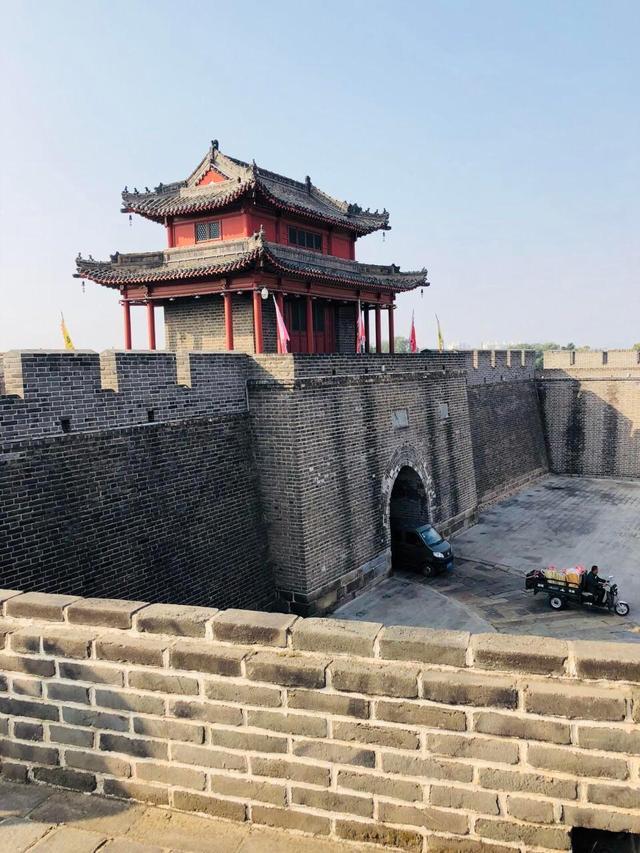 中国十大古都排名，我国五大古都（古老的历史背景下充满了活力）