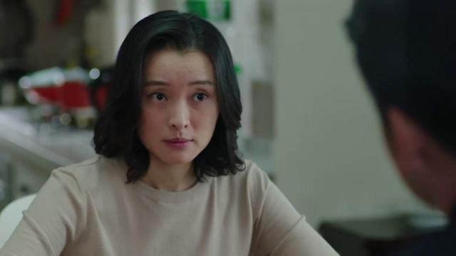 明月直入无心可猜感情寓意，心怀鬼胎永远无法直视太阳