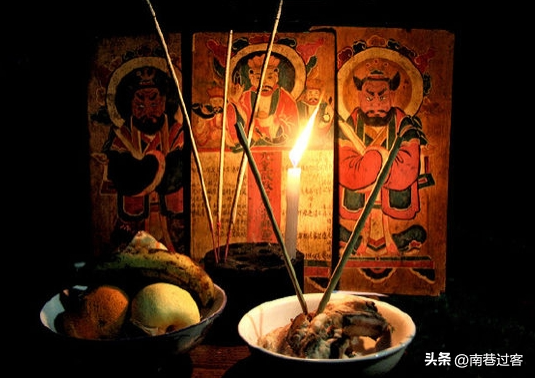 下蛊是什么意思，被蛊到是什么梗（为何历朝历代都要严惩养蛊之人）