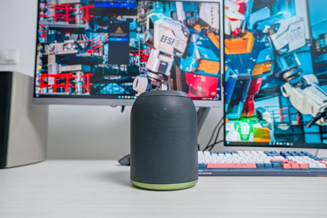 如何实现一台电脑多屏显示，如何实现一台电脑多屏显示同步（双屏无线办公桌面搭建）