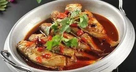 川味红烧肥肠怎么做，川味红烧肥肠的家常做法大全（这些做法值得大家参考）