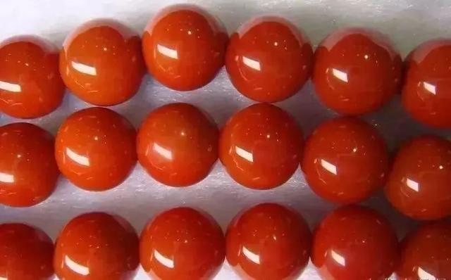 荔枝冻是什么料，荔枝冻是什么料好不（南红和战国红有几毛钱关系）
