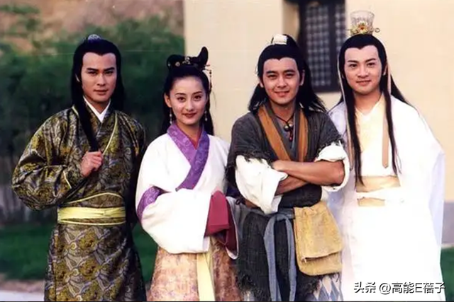 郑嘉颖结婚了吗，郑嘉颖陈凯琳拍拖多少年结婚（52岁郑嘉颖宣布和31岁陈凯琳迎第三胎）