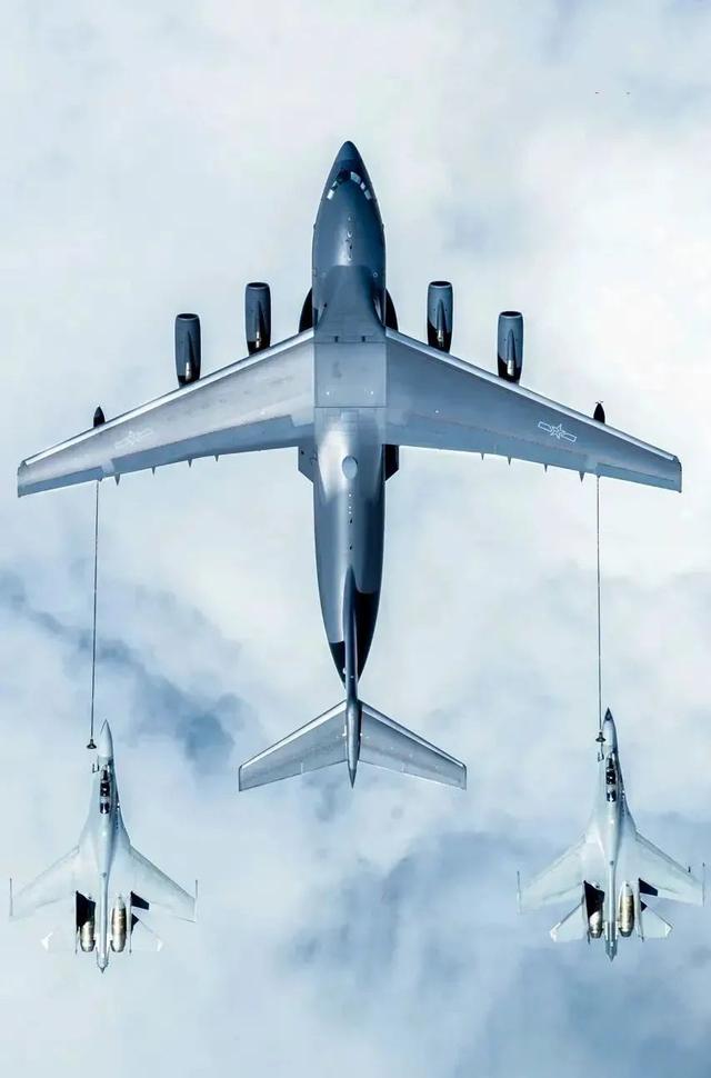 中国人民解放军空军，中国人民解放军空军成立时间（人民空军，生日快乐）